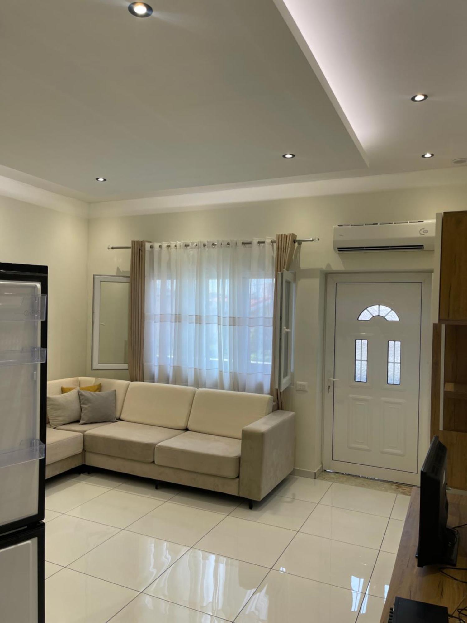 Franco Apartments Тирана Екстер'єр фото