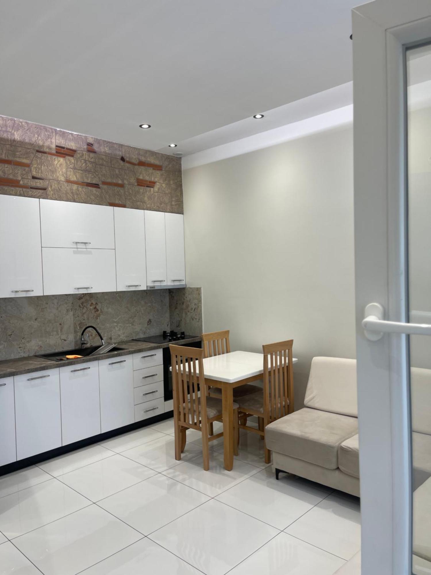 Franco Apartments Тирана Екстер'єр фото