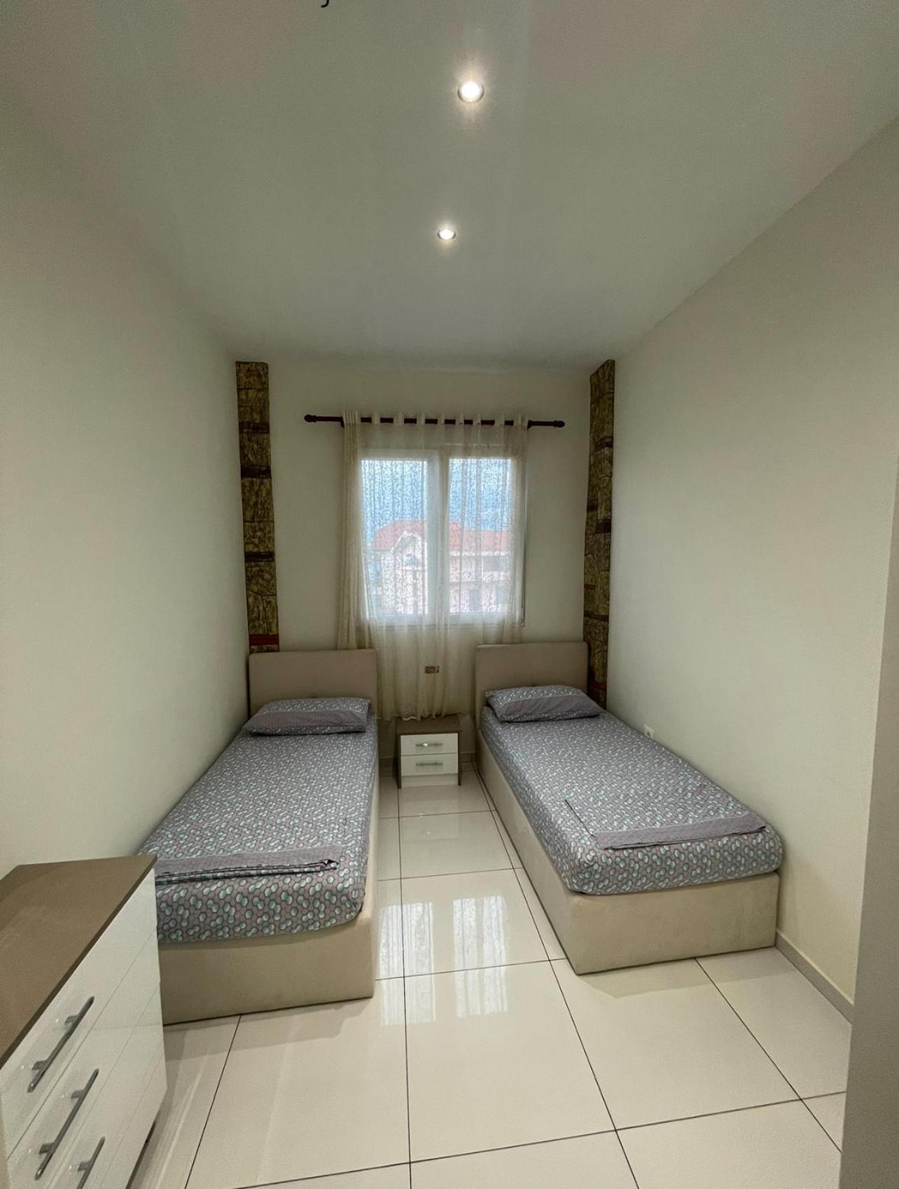 Franco Apartments Тирана Екстер'єр фото