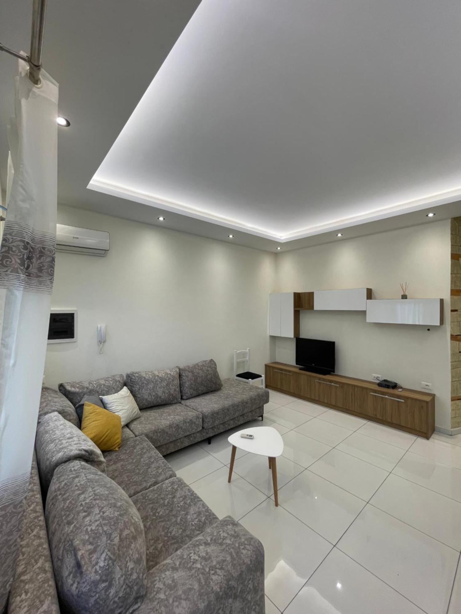 Franco Apartments Тирана Екстер'єр фото