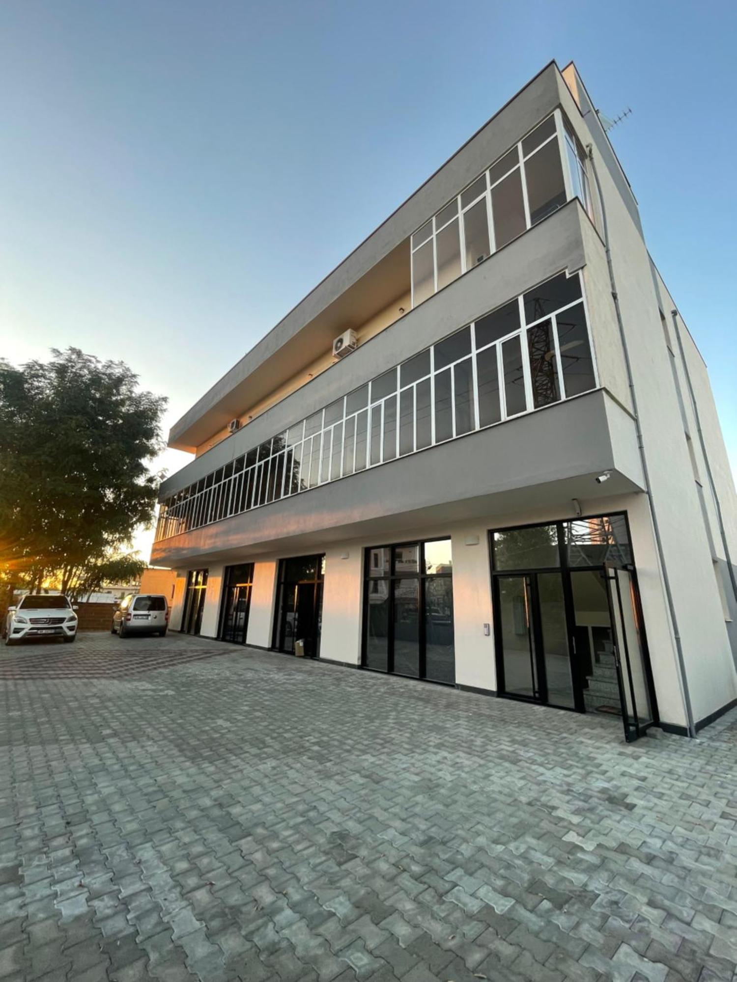 Franco Apartments Тирана Екстер'єр фото