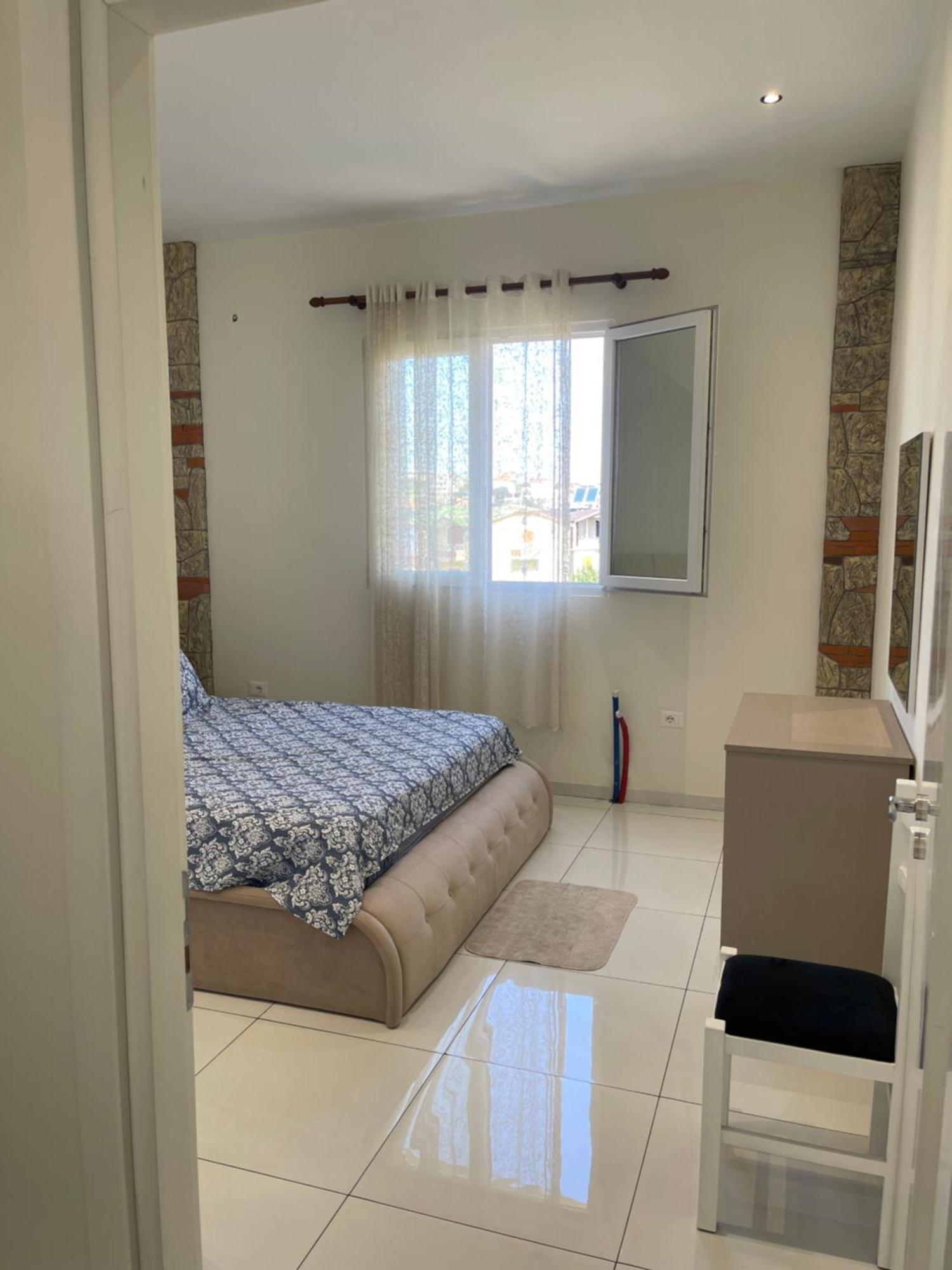 Franco Apartments Тирана Екстер'єр фото